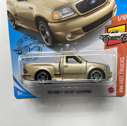 Hot Wheels 1/64 ‘99 Ford F-150 SVT Lightning Gold
