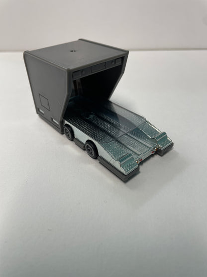 *Loose* Hot Wheels 1/64 Premium Car Culture Team Transport ‘18 Toyota 4Runner w/ Open Trailer