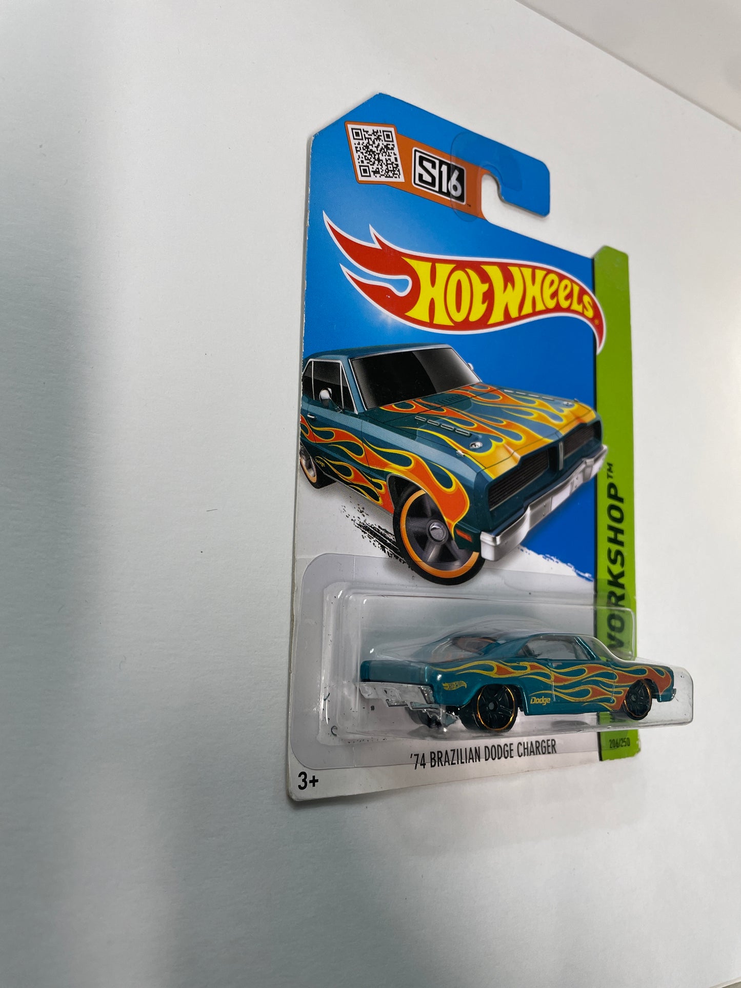 Hot Wheels 1/64 ‘74 Brazilian Dodge Charger Teal - Damaged Box