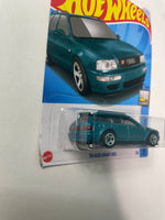 Hot Wheels 1/64 ‘94 Audi Avant RS2 B Green - Damaged Card