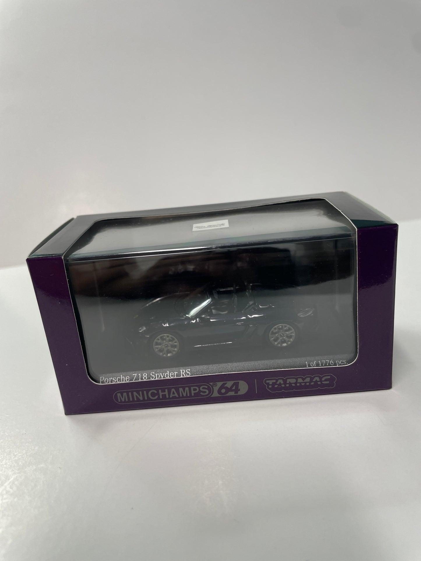 Minichamps X Tarmac Works 1/64 Porsche 718 Spyder RS Viola Metallic - COLLAB64 - T64MC-008-VM