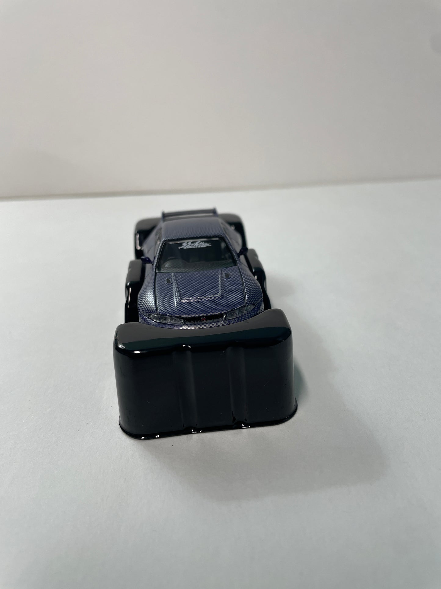 *Chase* Mini GT x Kaido House 1/64 Nissan Skyline GT-R (R33) Active Carbon R V2 Purple