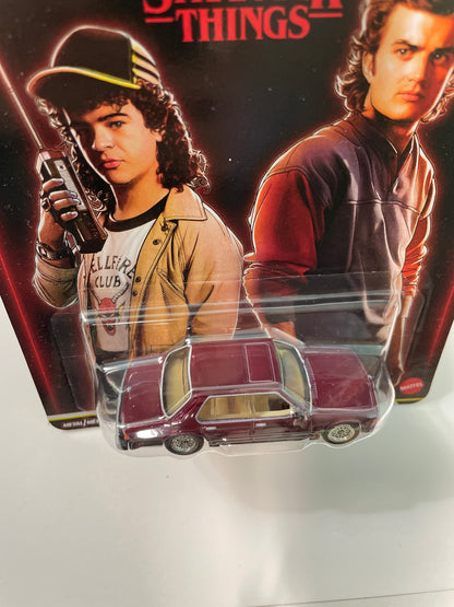 Hot Wheels 1/64 Pop Culture Stranger Things 1983 BMW 733i Red - JHW81 - Damaged Box