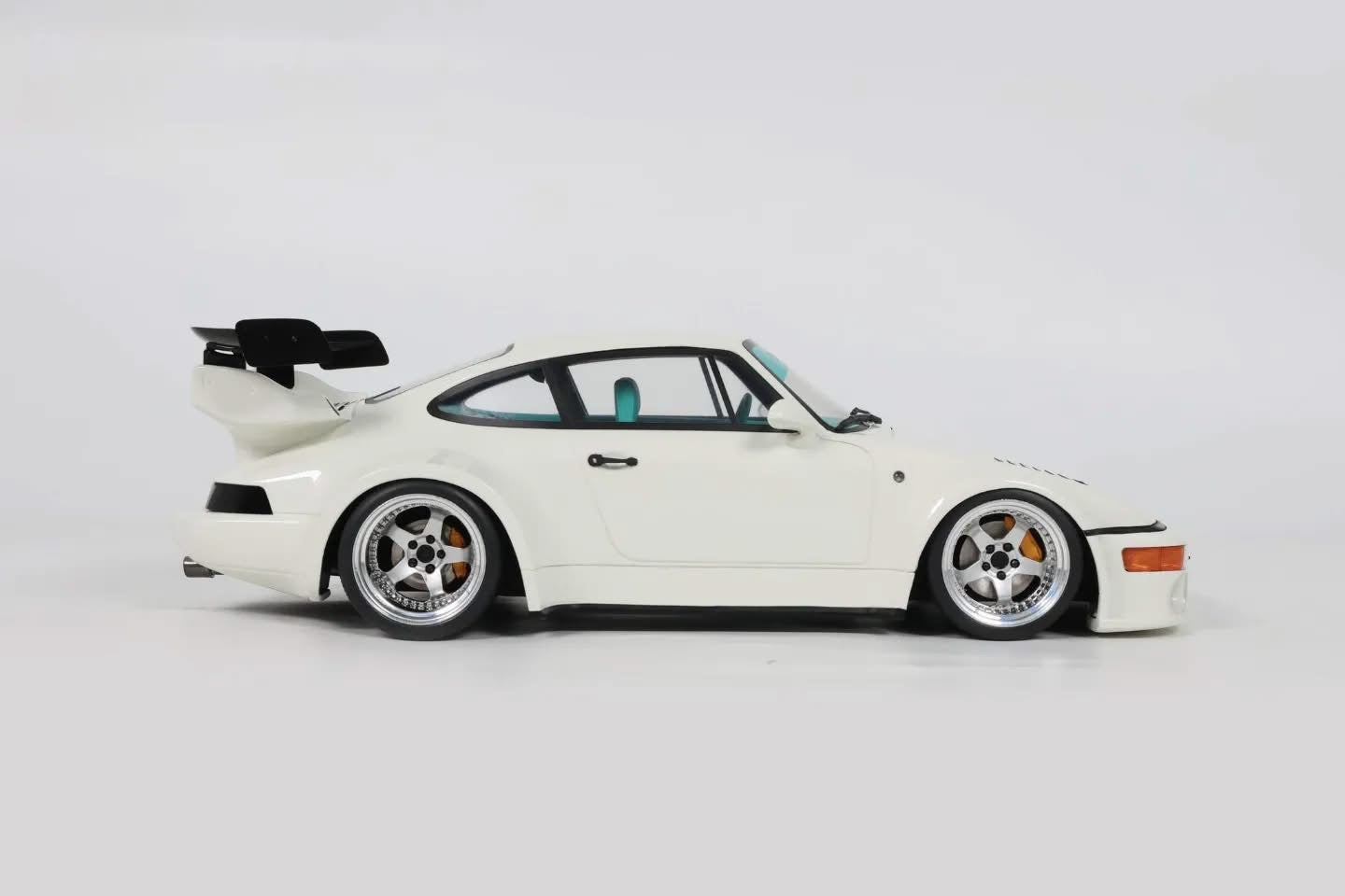 GT Spirit 1/18 2023 RWB RWBA Grand Prix Resin Series White