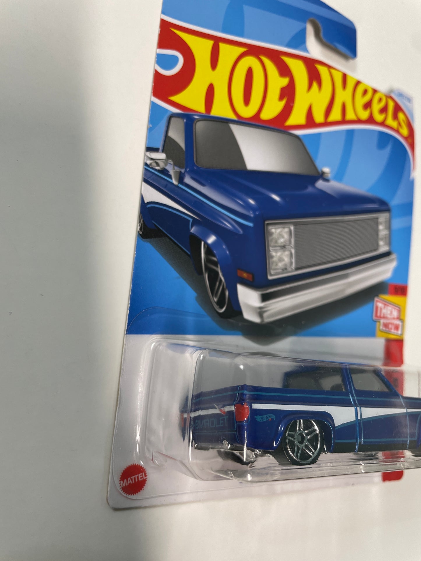 Hot Wheels 1/64 '83 Chevy Silverado Blue - Damaged Box