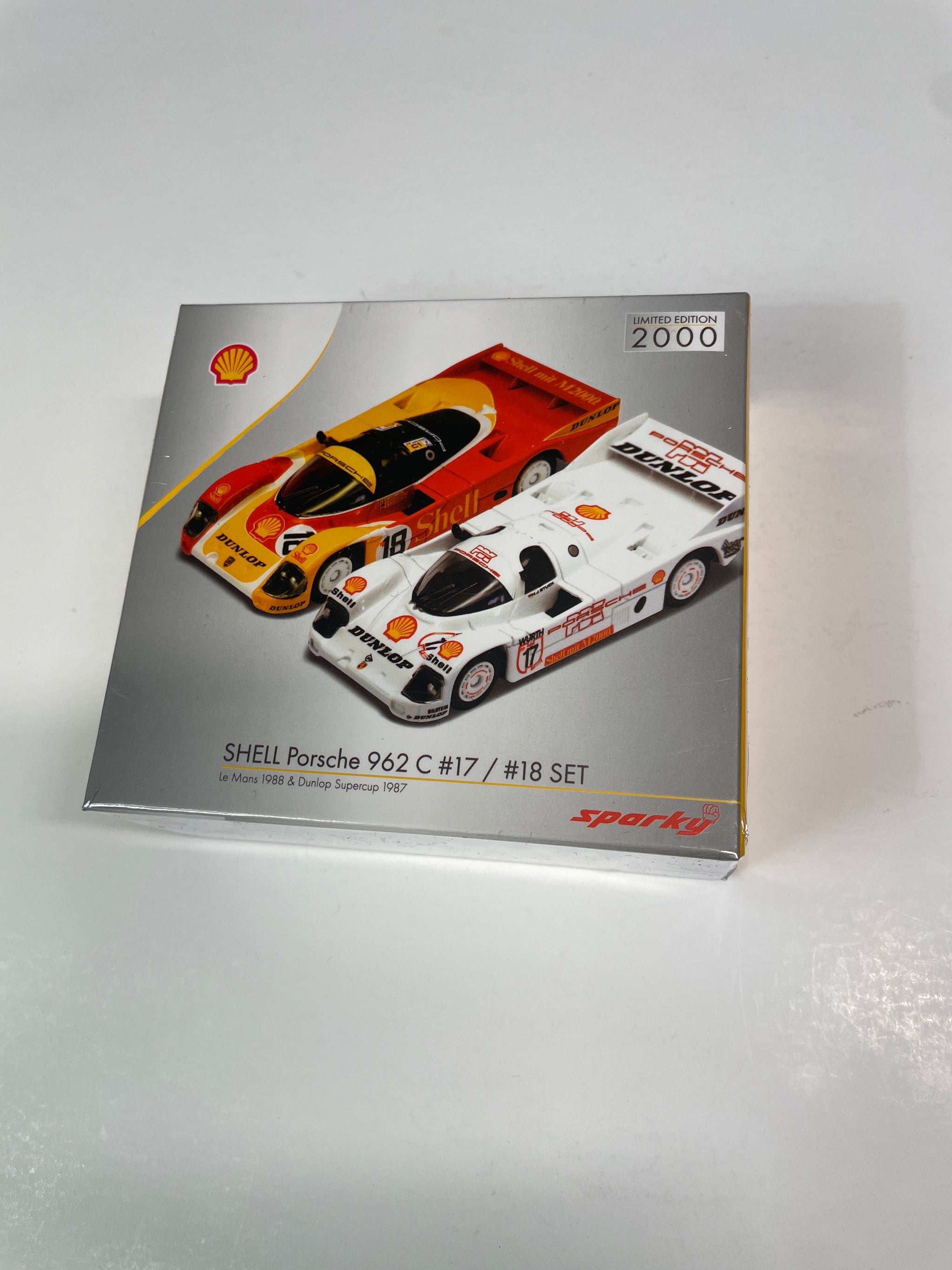 1/64 Tiny City – Flipn Diecast