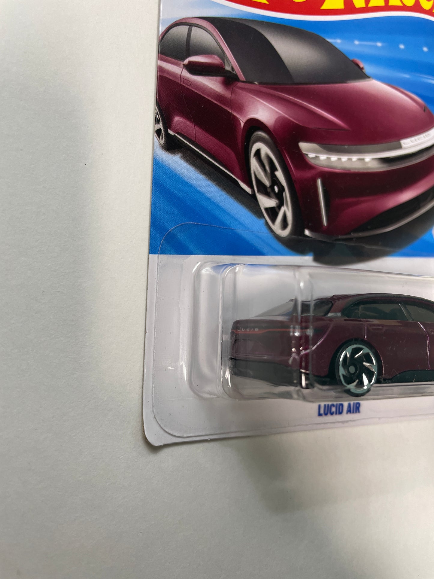 Hot Wheels 1/64 Lucid Air Red - Damaged Box