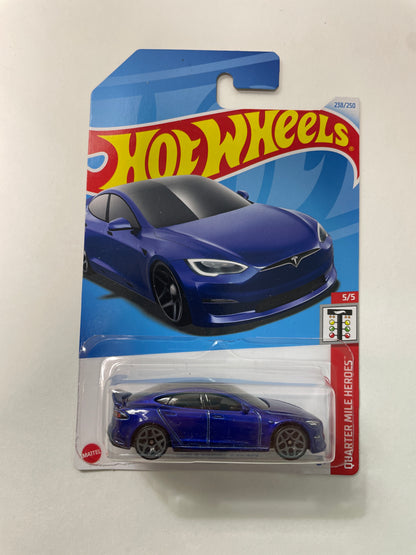 Hot Wheels 1/64 Tesla Model S Plaid Blue - Damaged Box