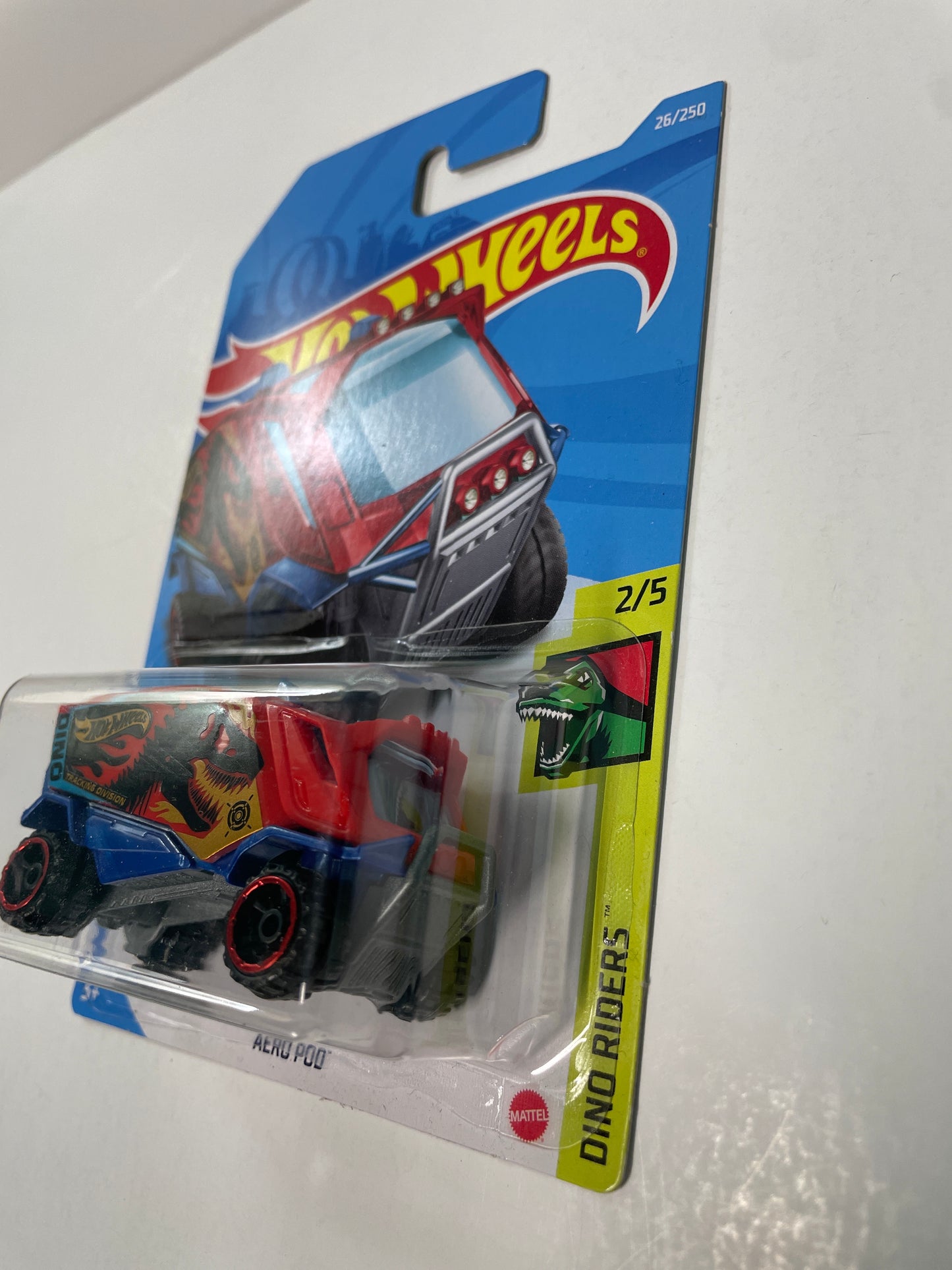 Hot Wheels 1/64 Aero Pod Blue & Red