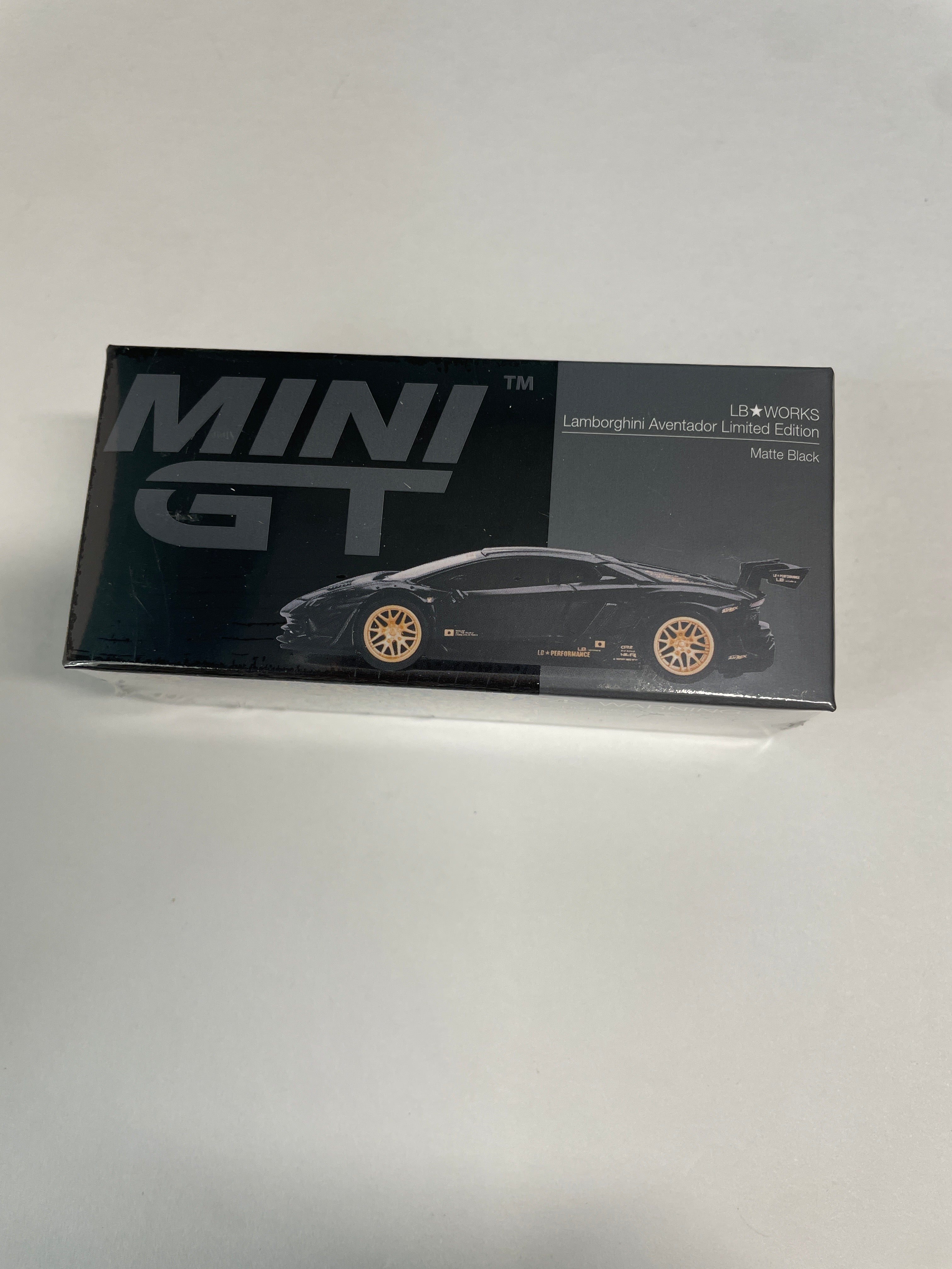 Mini GT 1/64 LB☆WORKS Lamborghini Aventador Limited Edition Matte