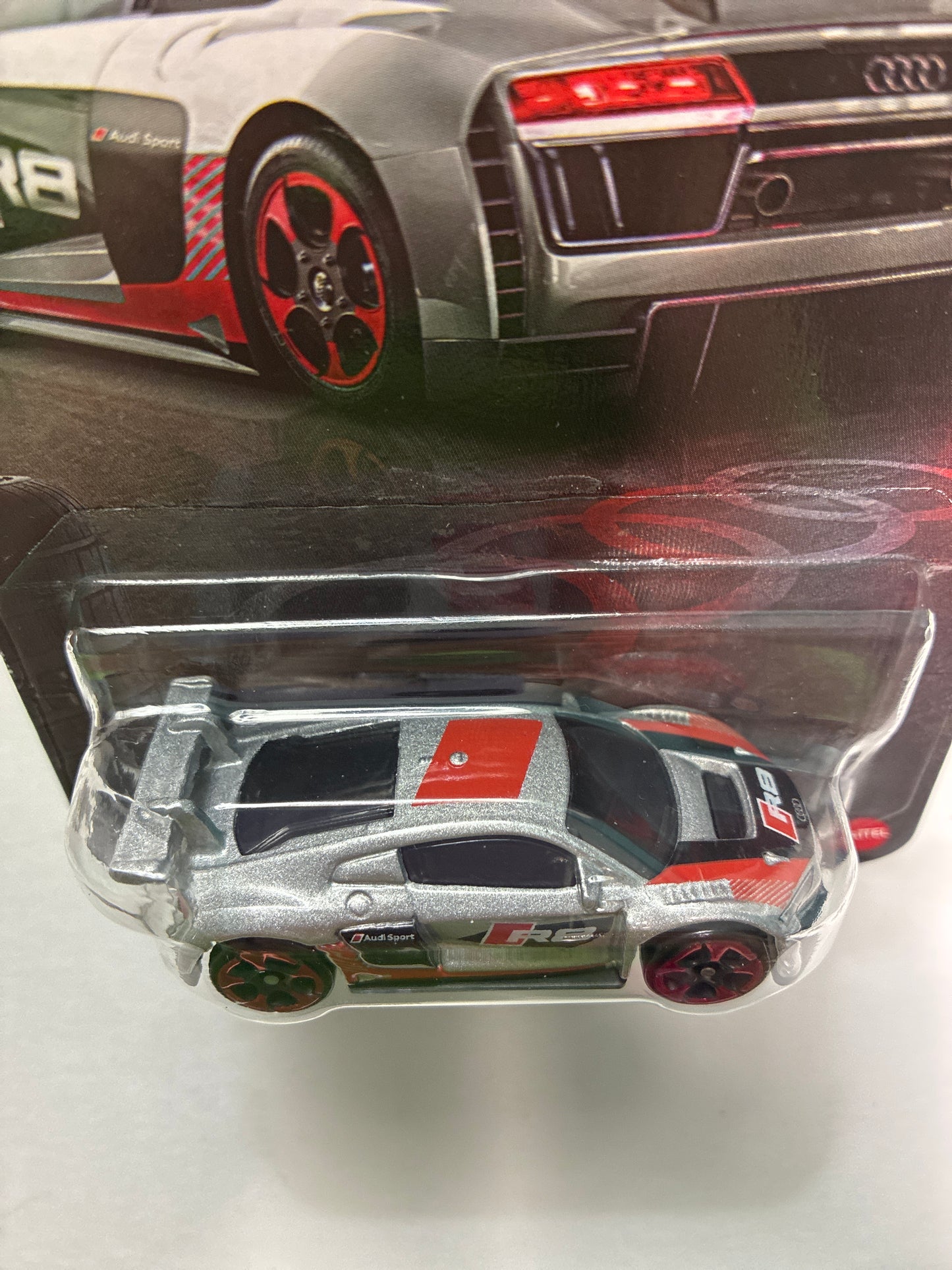 Hot Wheels 1/64 Silver Series Audi R8 LMS Silver - JKY16