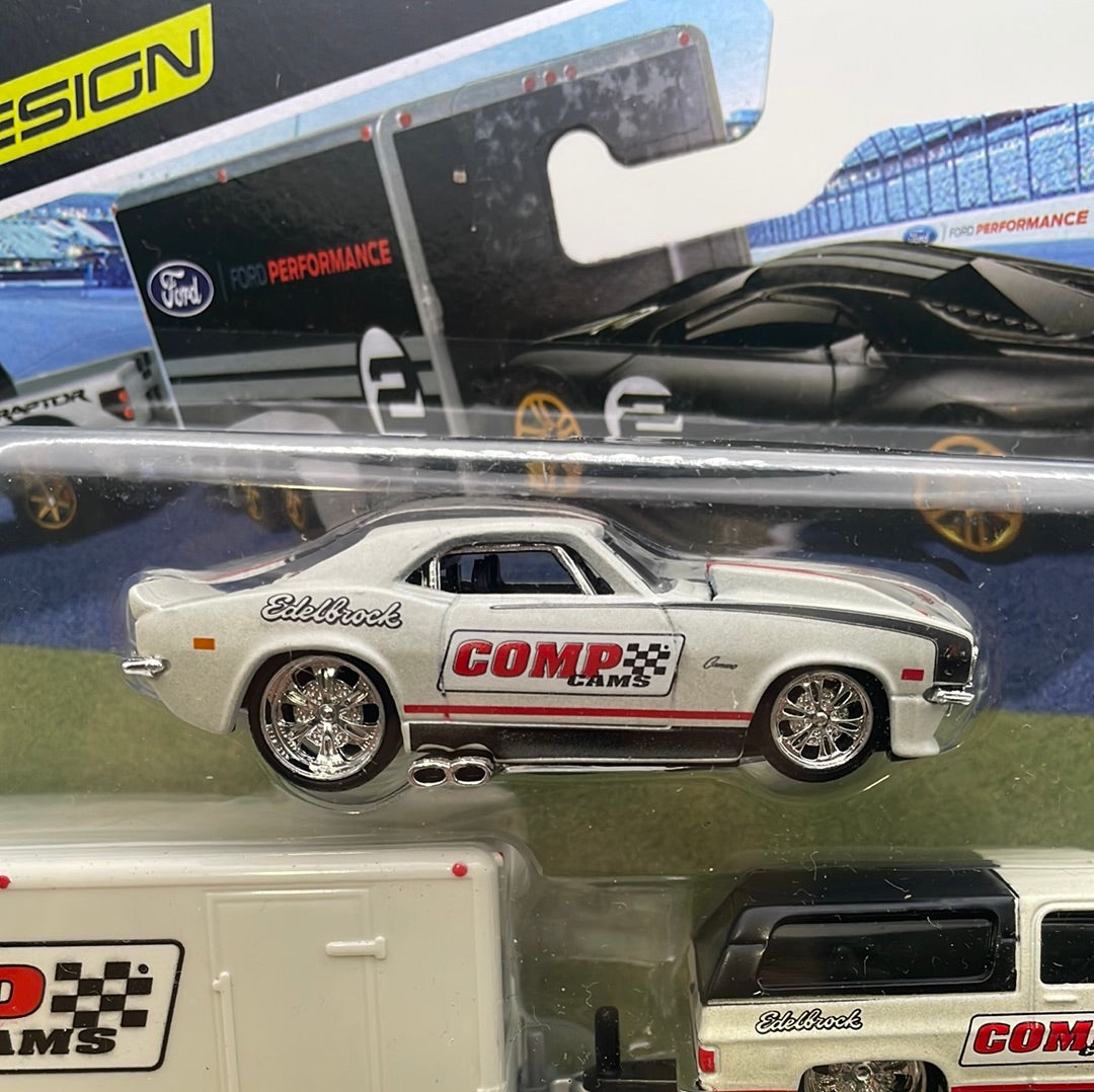 Maisto Design 1/64 Team Haulers 1979 Chevrolet K5 Blazer/ 1968 Chevrolet Camaro Z/28 White - Damaged Card