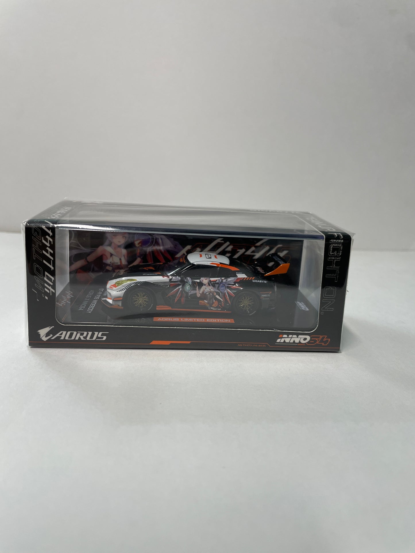 Inno64 1/64 Nissan GT-R (R35) Widebody Aorus x Inno64 Limited Edition Black & White - IN64-R35LB-AORUS