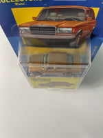 Matchbox Collectors 1/64 1980 Mercedes-Benz 450 SEL Orange