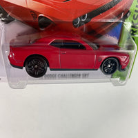 Hot Wheels 1/64 ‘15 Dodge Challenger SRT Red Short Card - Damaged Card
