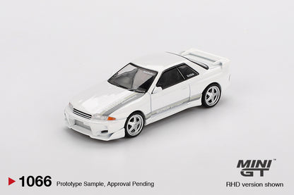 Mini GT 1/64 Nissan Skyline GT-R (R32) VeilSide Combat C-I White - MGT01066