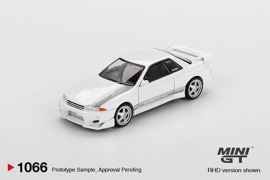Mini GT 1/64 Nissan Skyline GT-R (R32) VeilSide Combat C-I White - MGT01066