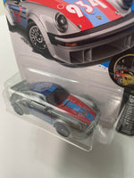 Hot Wheels 1/64 Porsche 934 Turbo RSR Silver