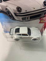 Hot Wheels 1/64 Porsche 934 Turbo RSR White - Damaged Card