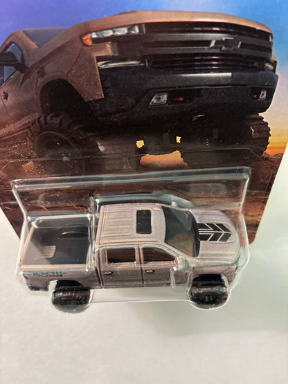 Hot Wheels 1/64 Silver Series Performance Trucks 2019 Chevrolet Silverado Trail Boss LT Brown - JKX71