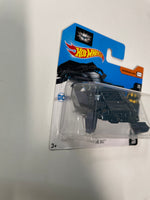 Hot Wheels 1/64 Batman The Bat Short Card Blue - Damaged Card