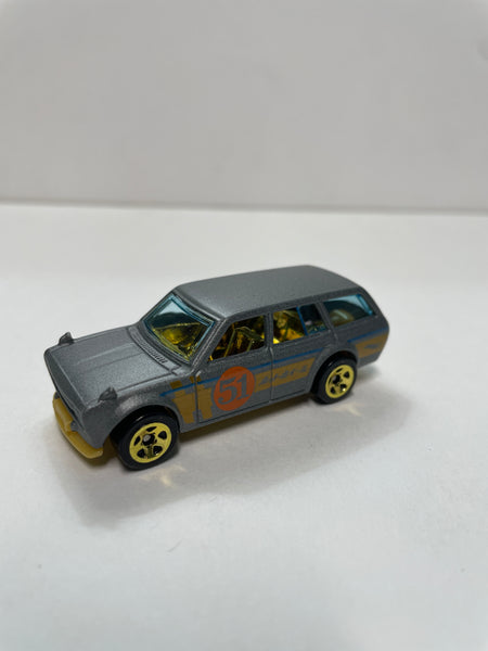 *Loose* Hot Wheels 1/64 Satin & Chrome ‘71 Datsun 510 Wagon Grey