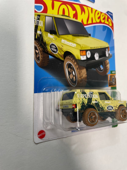 Hot Wheels 1/64 Range Rover Classic Yellow - Damaged Box