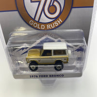 Greenlight 1/64 Hobby Exclusive Colorado 76 Gold Rush 1976 Ford Bronco White & Gold - Damaged Box