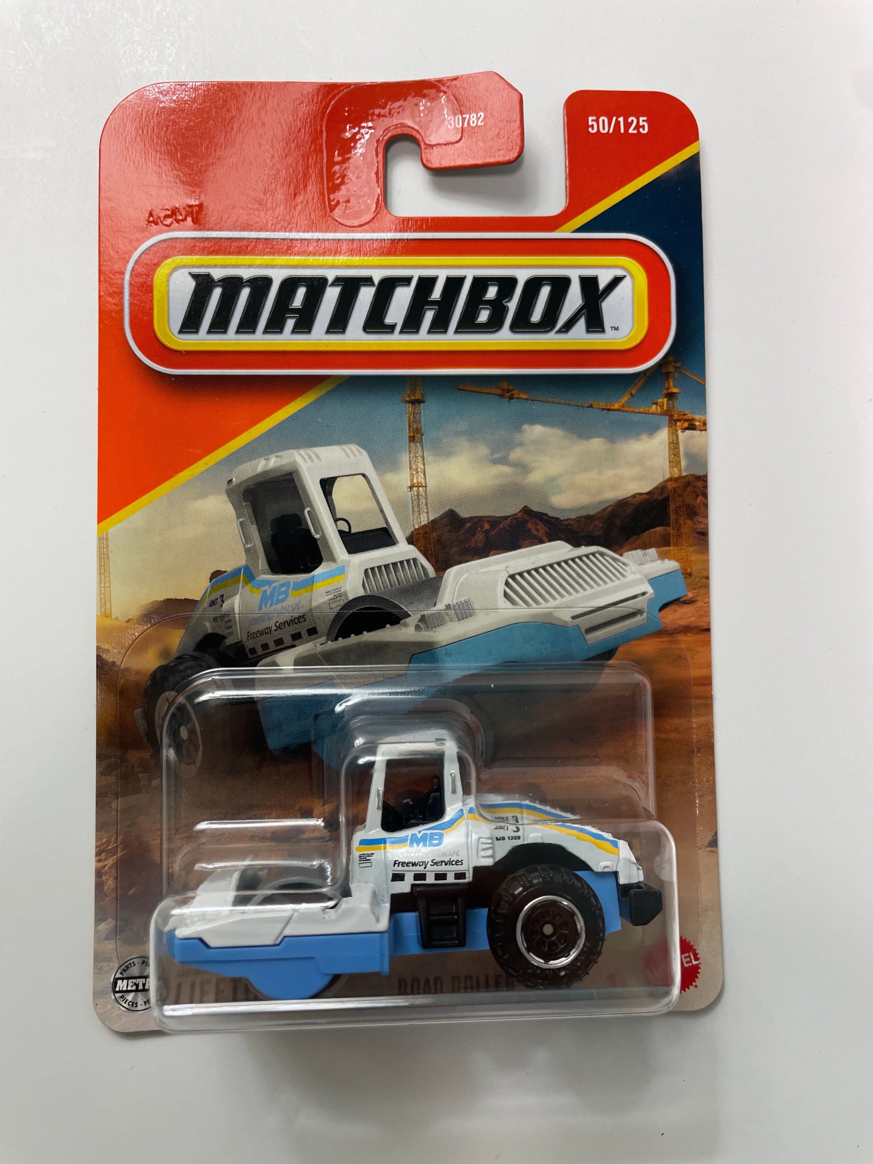 Matchbox 1/64 Road Roller Blue & White – Flipn Diecast