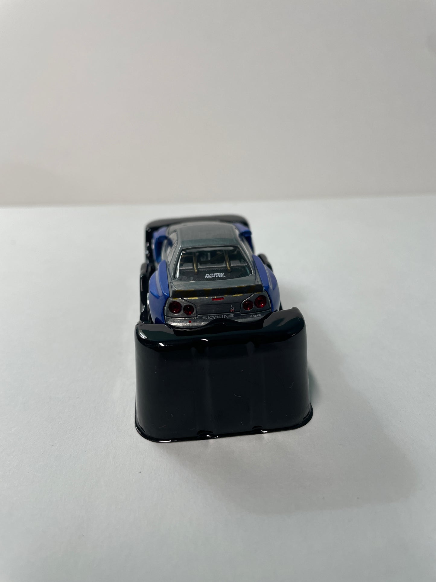 *Chase* Mini GT x Kaido House 1/64 Nissan Skyline GT-R (R34) Kaido Works (V2 Aero) Shinjuku V2 Blue