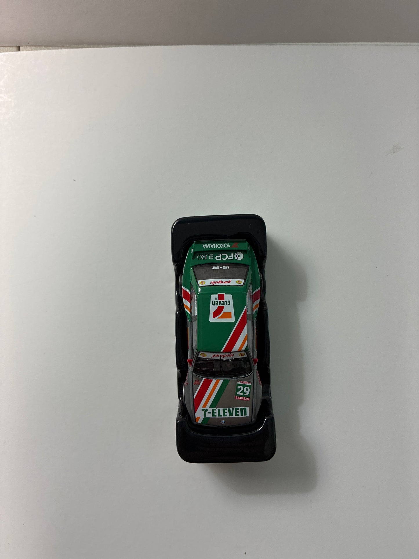 *Chase* Mini GT x Kaido House 1/64 BMW M3 KAIDO WORKS LARRY CHEN V1 White & Green - KHMG217 - Damaged Box