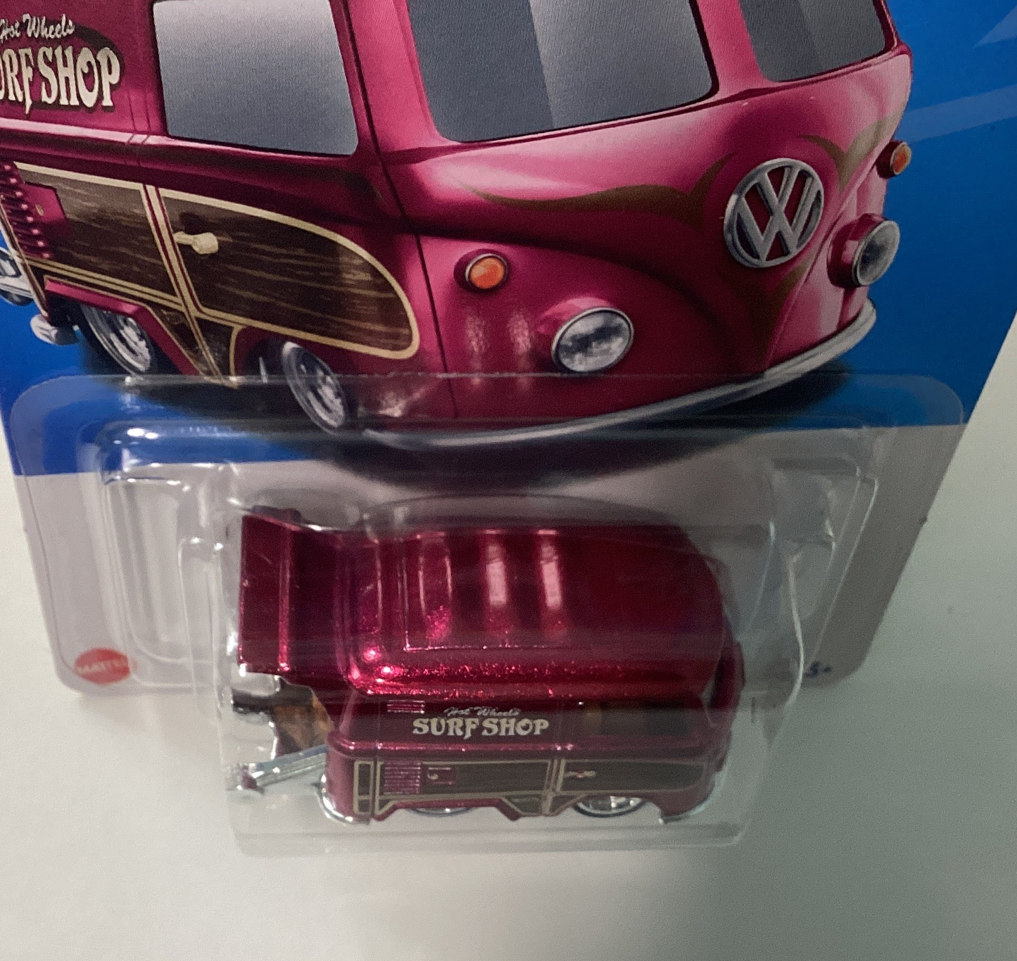 Hot Wheels 1/64 Legends Tour Volkswagen Kool Kombi Pink