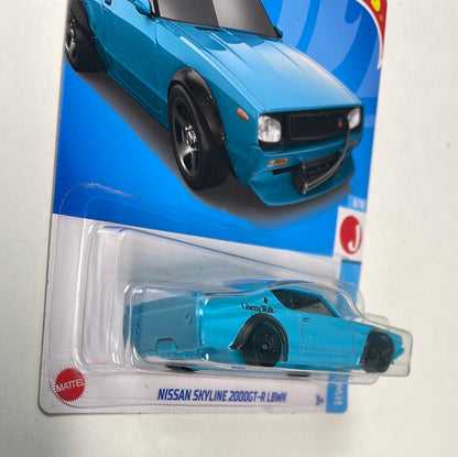 Hot Wheels 1/64 Nissan Skyline 2000GT-R LBWK Blue - Damaged Box