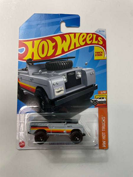 Hot Wheels 1/64 Land Rover Series II Grey