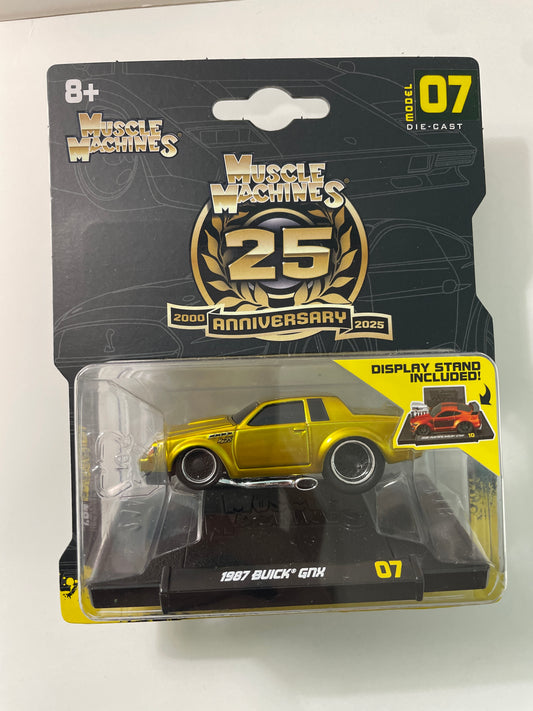 Maisto Muscle Machines 1/64 1987 Buick GNX Gold - 15536-15555