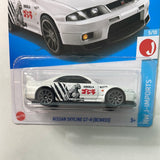 Hot Wheels 1/64 Godzilla Nissan Skyline GT-R (BCNR33) White