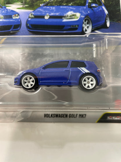 Hot Wheels 1/64 Premium Car Culture 2 Pack 2004 Volkwagen Golf R32 & Volkswagen Golf MK7 Blue - JHW49