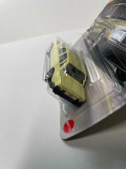 Matchbox 1/64 1986 Volvo 240 Yellow