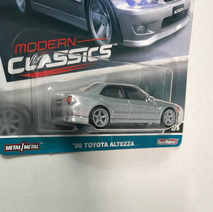 Hot Wheels 1/64 Car Culture Modern Classics 4 ‘98 Toyota Altezza Silver - Damaged Card