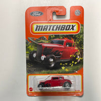 Matchbox 1/64 1932 Ford Coupe Red - Damaged Card