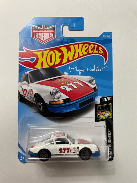 Hot Wheels 1/64 ‘71 Porsche 911 Magnus Walker - Damaged Card