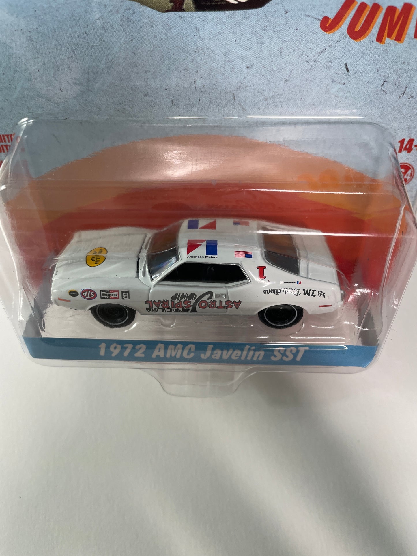 Greenlight 1/64 Hobby Exclusive Astro Spiral Jump 1972 AMC Javelin SST White