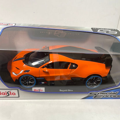 1/18 Maisto Bugatti Divo Orange & Black
