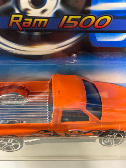 Hot Wheels 1/64 Dodge Ram 1500 Orange - Damaged Box