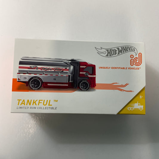 Hot Wheels 1/64 ID Tankful Red & Chrome GMK73 - Damaged Box