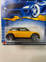 Hot Wheels 1/64 Mini Cooper 2001 “PR5 Wheels” Yellow