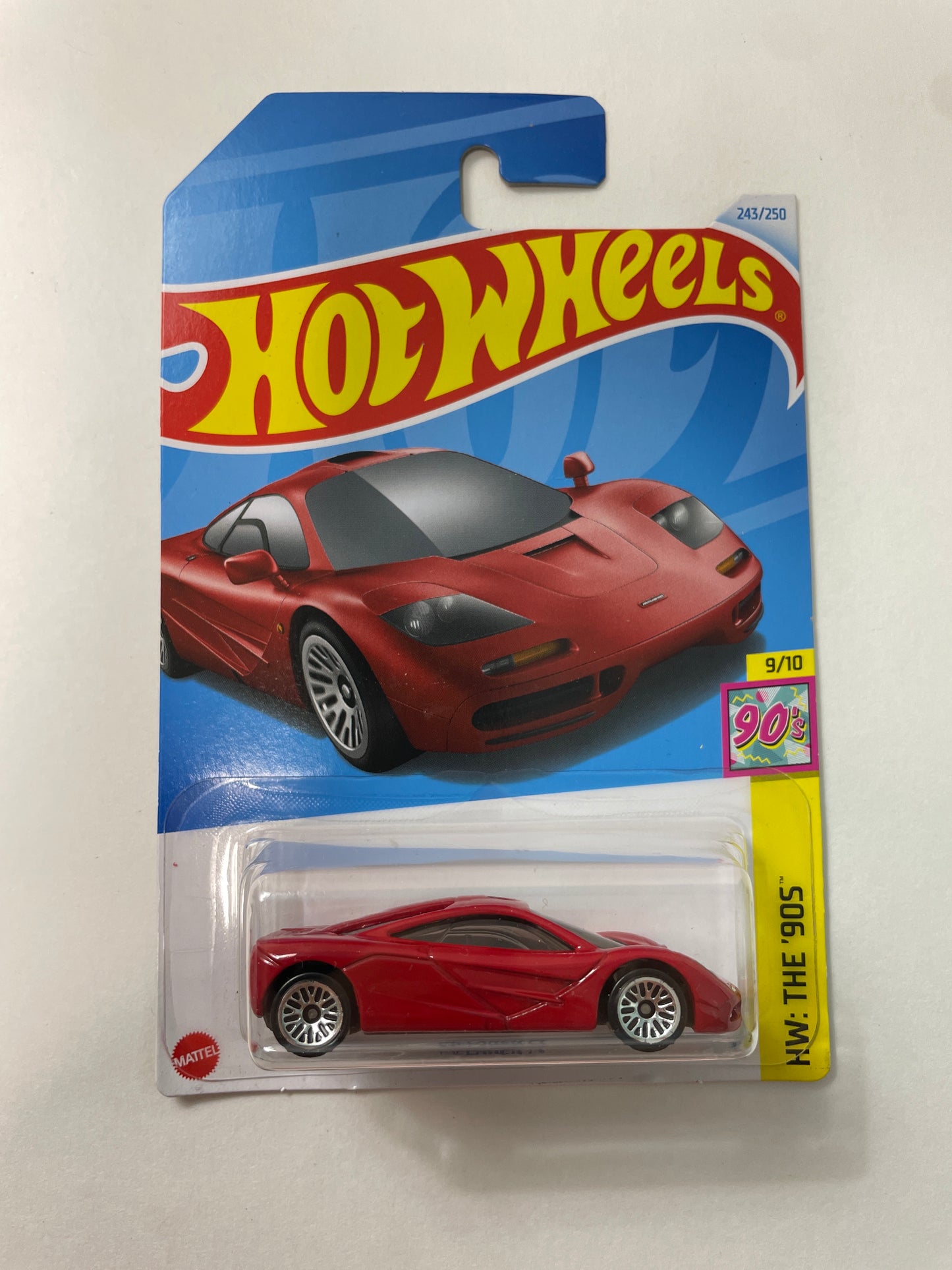 Hot Wheels 1/64 McLaren F1 Red - Damaged Box