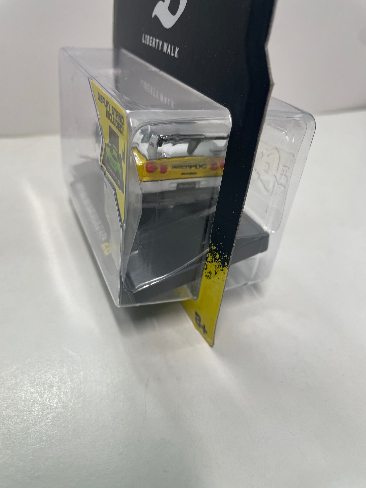 Maisto Muscle Machines 1/64 Liberty Walk 1999 Nissan Skyline GT-R R34 #23 White & Yellow - Damaged Card