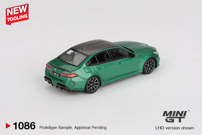 Mini GT 1/64 BMW M5 Isle of Man Green Metallic - MGT01086