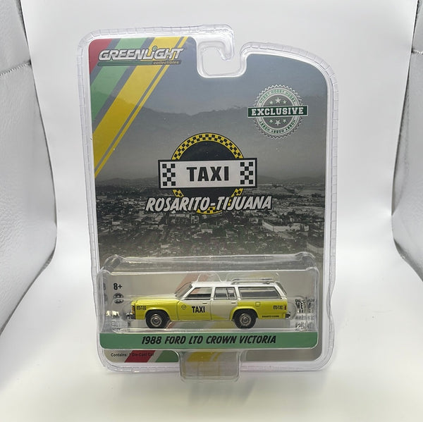 Greenlight 1/64 Hobby Exclusive Taxi Rosarito-Tijuana 1988 Ford LTD Crown Victoria White & Yellow
